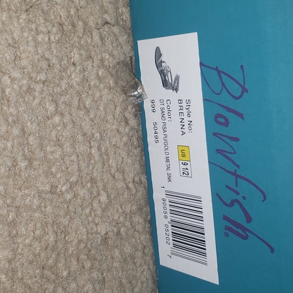 Women Sandlas - Picture 2 of 3